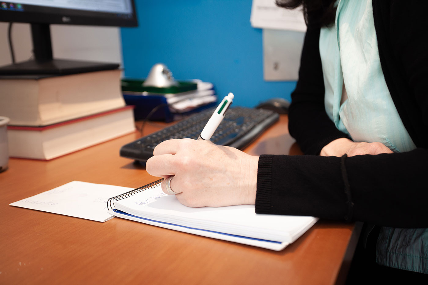 Kostenvoranschlag anfordern. Leyenda traducciones ¿Necesitas un presupuesto? Leuenda Traducciones